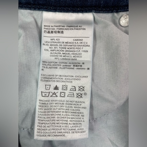 Levi’s Signature High Rise Blue Denim Shorts Size 6 - Picture 4 of 9